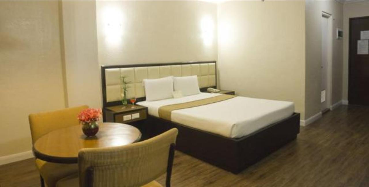 Rothman Hotel Manilla Buitenkant foto