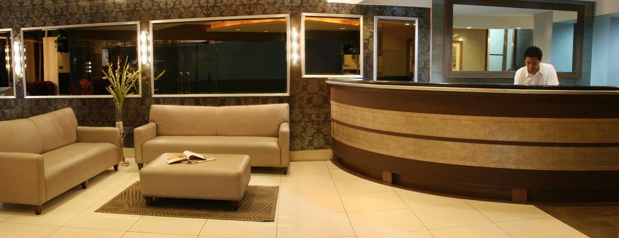 Rothman Hotel Manilla Buitenkant foto